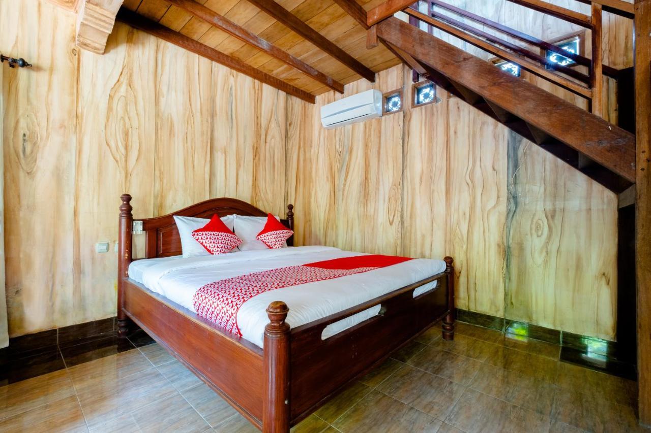 Oyo 1425 Beach Wind Bungalows Gili Trawangan Exterior photo