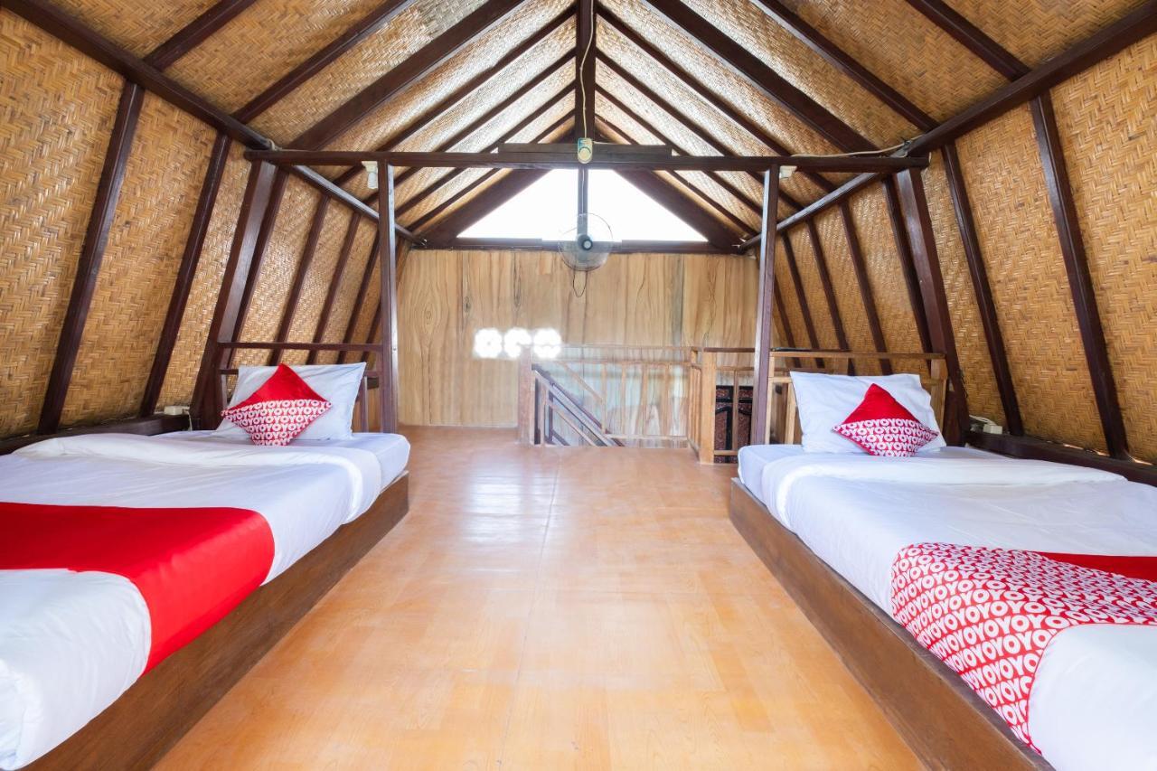 Oyo 1425 Beach Wind Bungalows Gili Trawangan Exterior photo